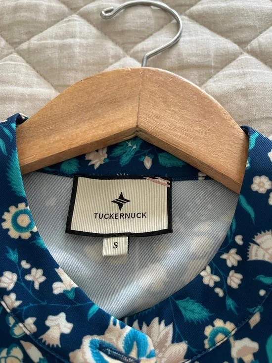 Tuckernuck Navy Floral Button-Front Top - Picture 4 of 6